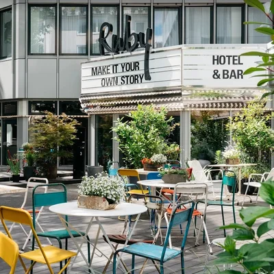Ruby Leni Hotel & Bar