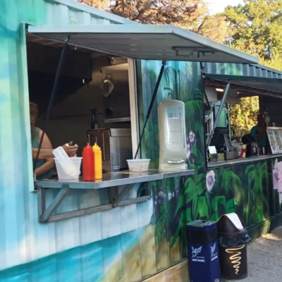 Neckarpark | Treffpunkt: Stadtstrand Stuttgart