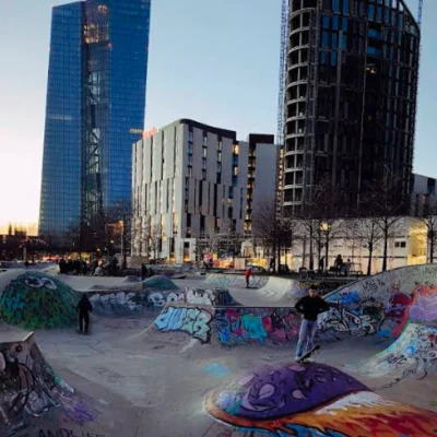 Skatepark Osthafen Frankfurt | Treffpunkt: Skatepark